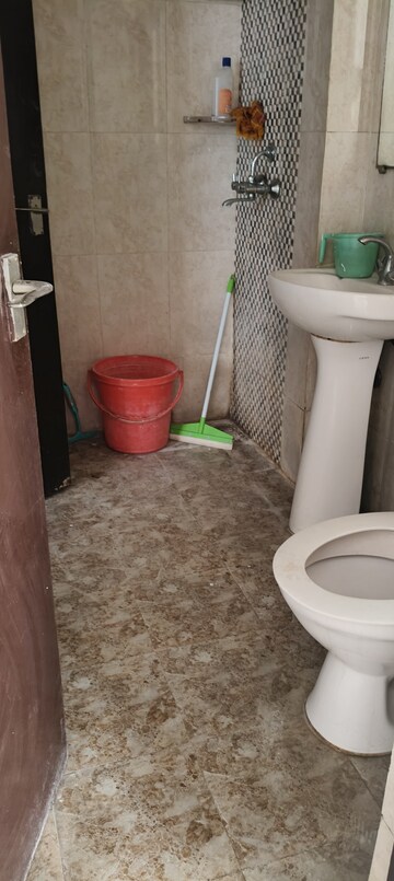 Bathroom in 2.5 BHK Apartment at Gaur City-2, Gaur City 2 – for Rent