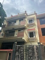 6 BHK + Pooja Room,Servant Room,Extra Room 180 Sq.Mt. Independent House in Sector 41