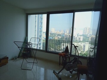Room in 3 BHK Apartment at Oberoi Realty Esquire, Goregaon East – for Sale