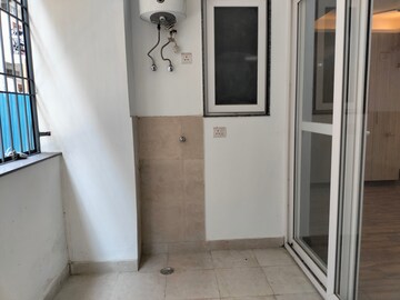 Room in 3.5 BHK Apartment at Saket – for Rent