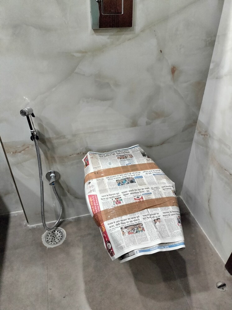 Attached Bathroom, saket 3.5 Bedroom 2500 Sq.Ft. Apartment In Saket Delhi 9108514