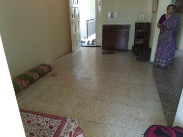 Room in 2 BHK Apartment at Kashyap Apartments, Anand Nagar – for Rent
