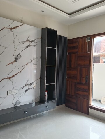 Room in 3 BHK Independent House at Dhakoli – for Sale
