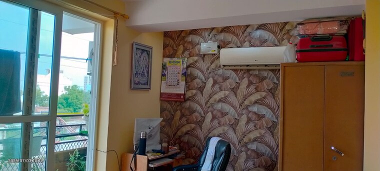 Other, sector 23 dwarka 4 Bedroom 1100 Sq.Ft. Apartment In Sector 23 Dwarka Delhi 9108658