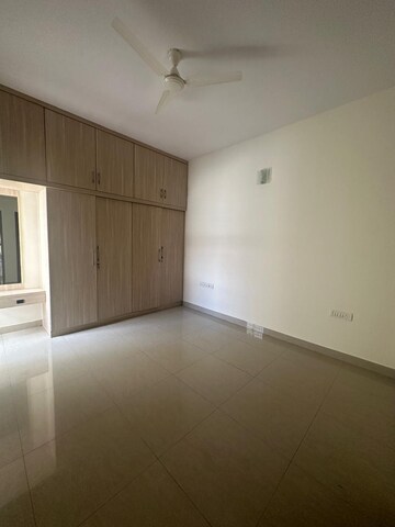 Room in 2 BHK Apartment at Richmond Premier, Richmond Road – for Rent