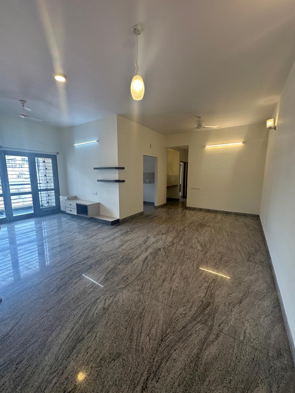 2 BHK Apartment For Rent in Richmond Premier