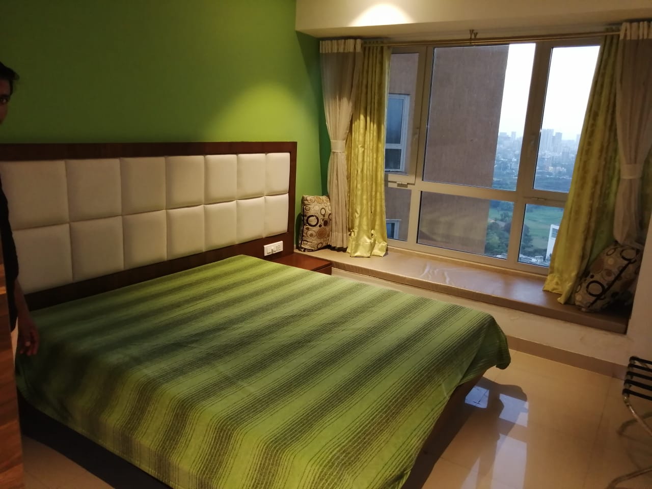 3 BHK + Pooja Room Apartment For Rent in DB Orchid Woods