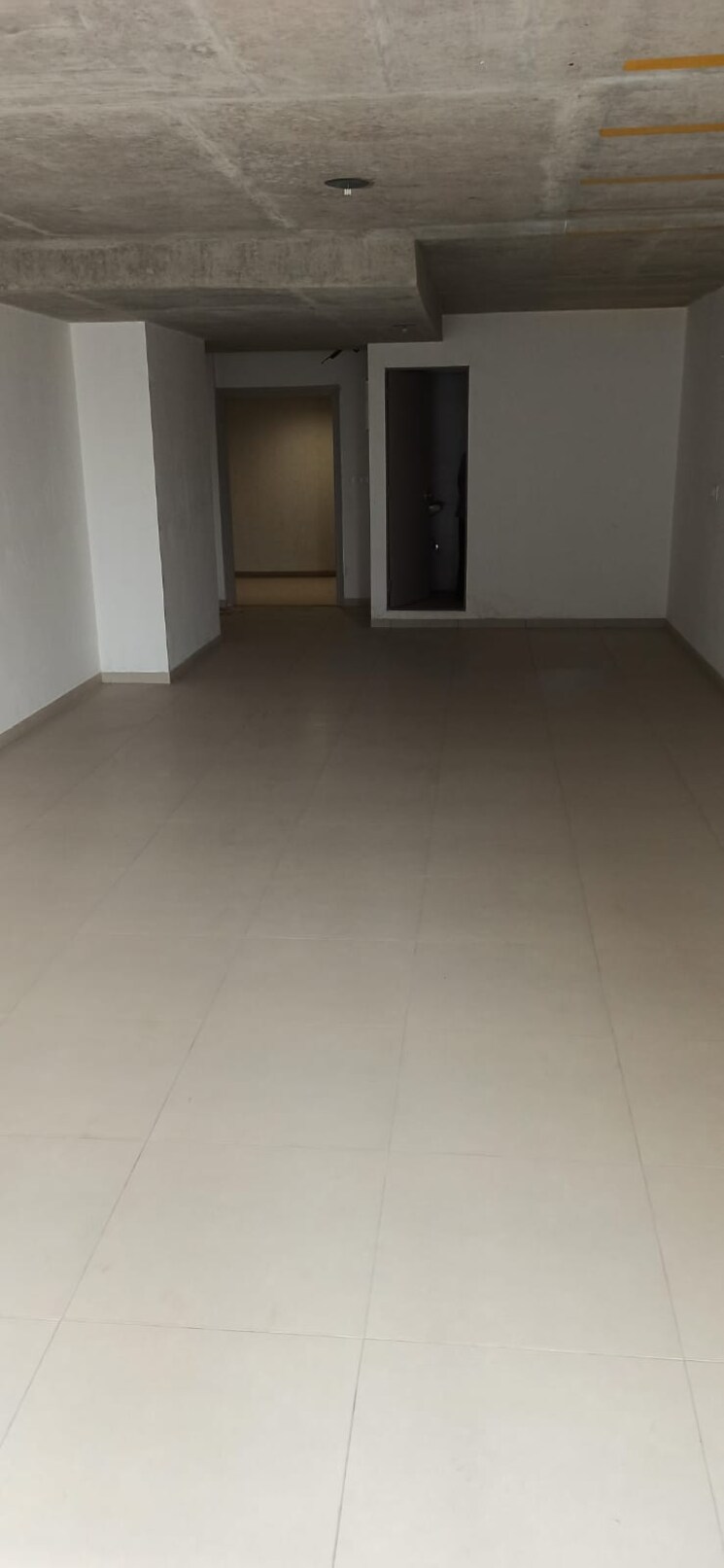 Room, ambli road Commercial Office Space 825 Sq.Ft. In Ambli Road Ahmedabad 9108704