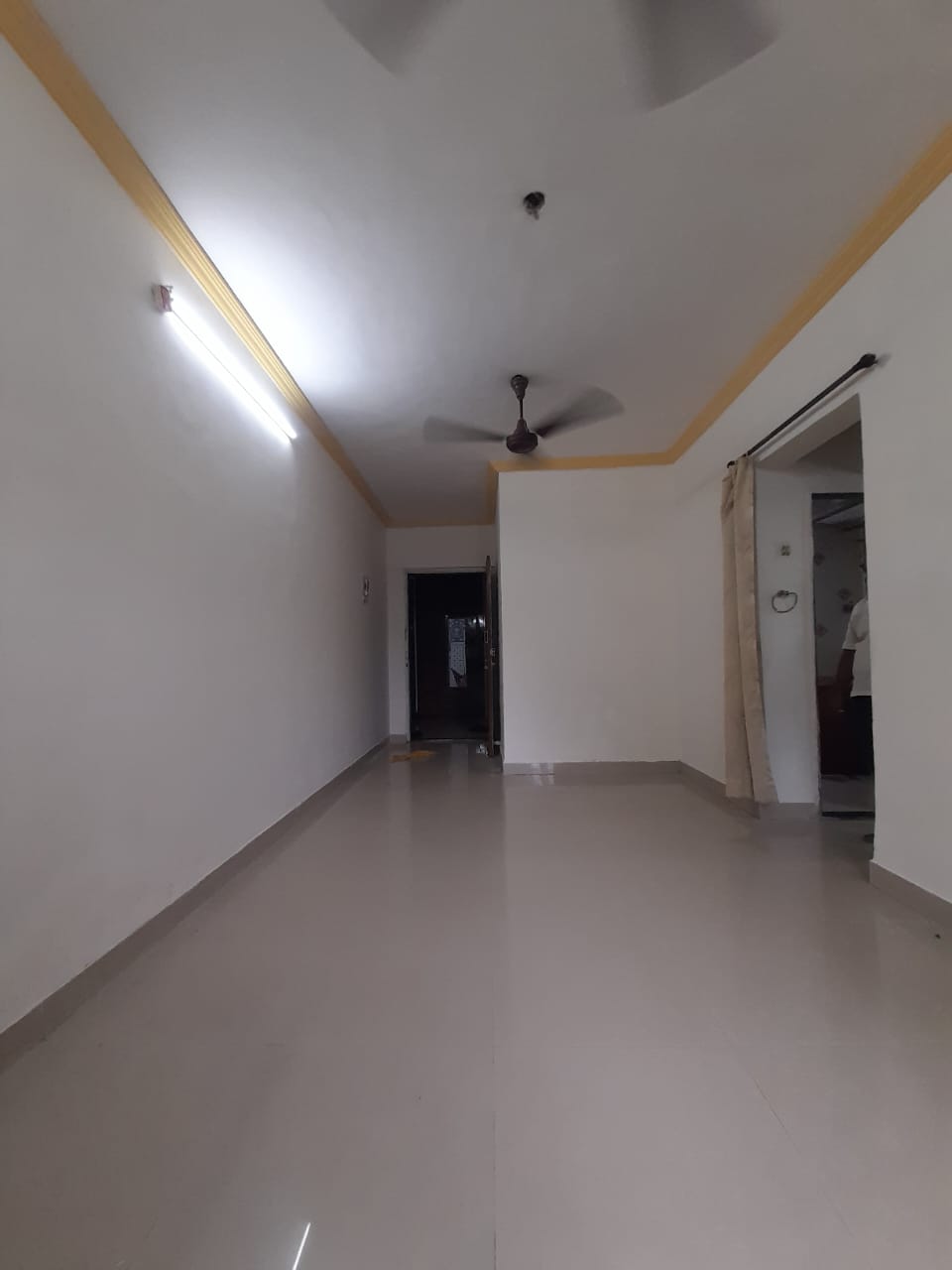 1 RkApartment For Rent in Anmol Aapartment Malad ea