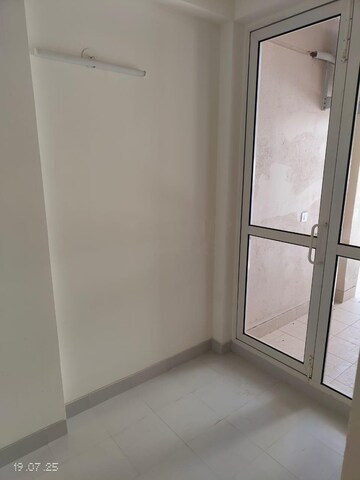 Room in 3.5 BHK Apartment at Bestech Park View Altura, Sector 79 – for Rent