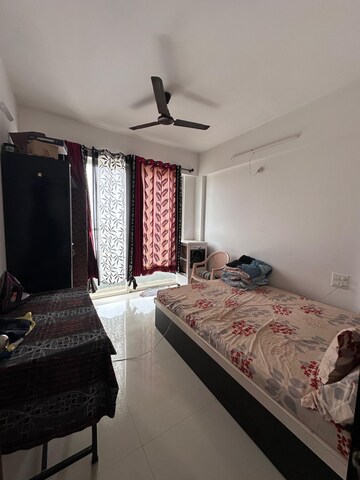 Master Bedroom in 2 BHK Apartment at Wagholi – for Rent