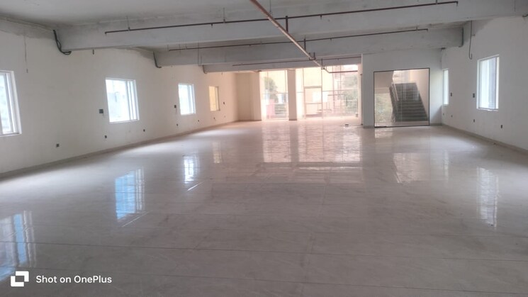  Parking, sector 63 Commercial Office Space 3000 Sq.Ft. In Sector 63 Noida 9108803