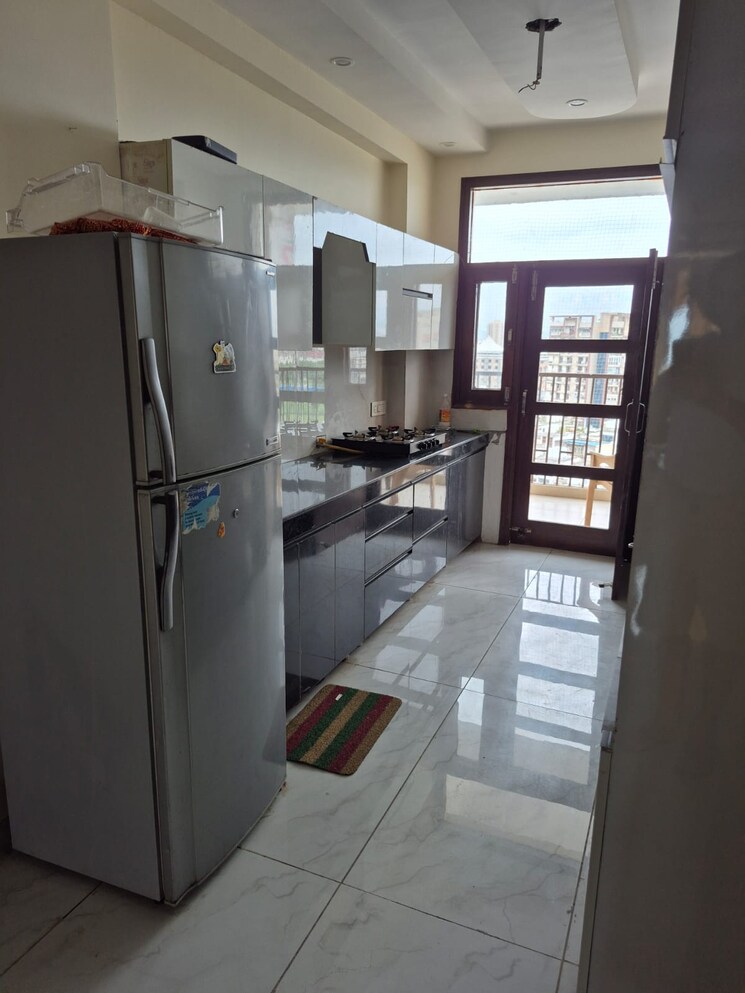 Kitchen, pir machalla 3 Bedroom 2200 Sq.Ft. Apartment In Pir Machalla Zirakpur 9108845