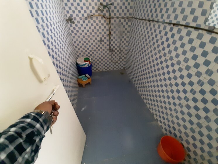 Bathroom, mittal-sun-paradise 2 Bedroom 1000 Sq.Ft. Apartment In Anand Nagar Pune 9108861