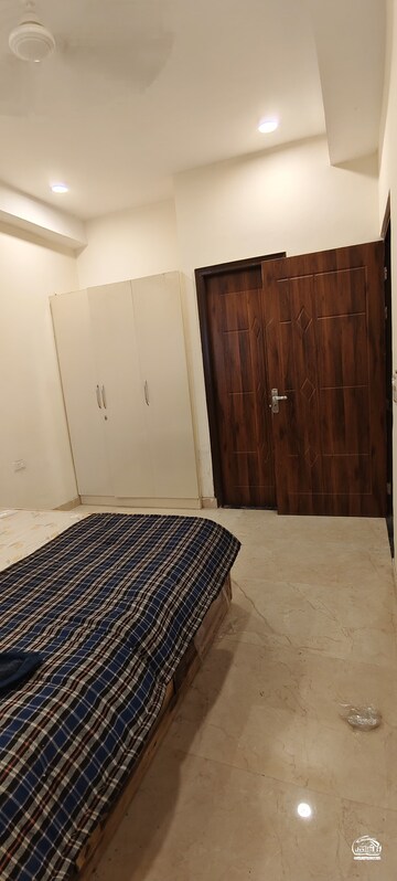 Bedroom in 2 BHK Builder Floor at Sector 30 – for Rent