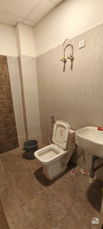 Bathroom in 2 BHK Builder Floor at Sector 30 – for Rent