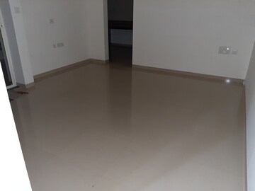 Room in 2 BHK Apartment at Akshay Floria, Anand Nagar – for Rent