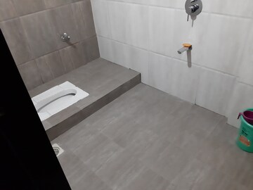 Bathroom in 2 BHK Apartment at Akshay Floria, Anand Nagar – for Rent