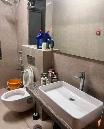 Attached Bathroom in 2 BHK Apartment at Andheri West – for Rent