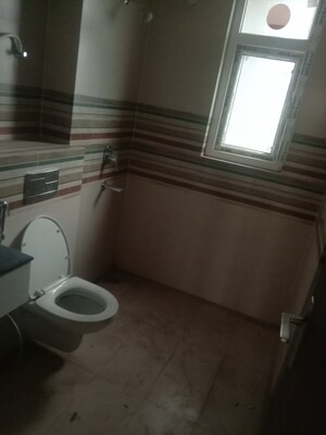 Bathroom in 3 BHK Builder Floor at Ambika Florence Park, North Mullanpur – for Sale