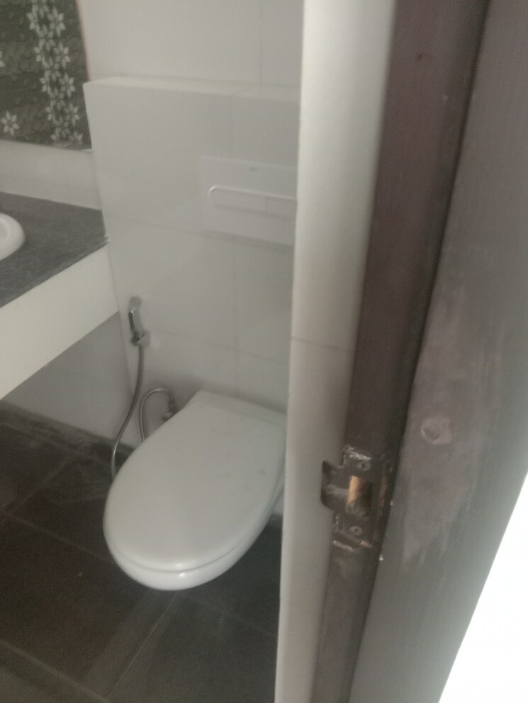 Bathroom, ambika-florence-park 3 Bedroom 1840 Sq.Ft. Builder Floor In North Mullanpur Chandigarh 9108956