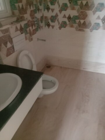 Bathroom in 3 BHK Builder Floor at Ambika Florence Park, North Mullanpur – for Sale