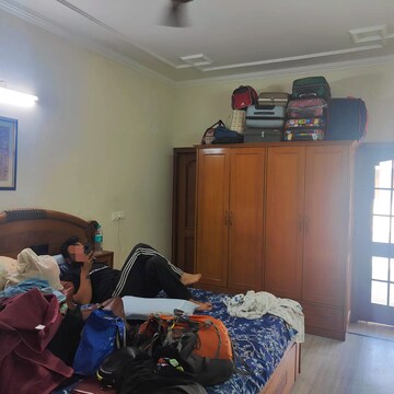 Bedroom in 4 BHK Independent House at Sector 71 – for Sale