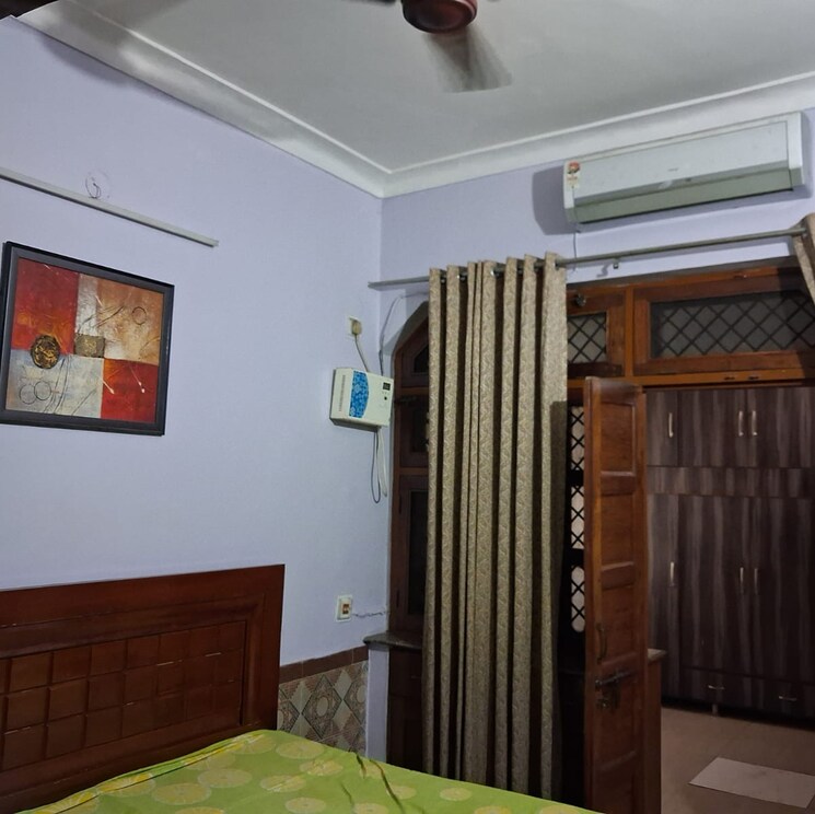 Bedroom, sector 22 2.5 Bedroom 1200 Sq.Ft. Villa In Sector 22 Gurgaon 9108975