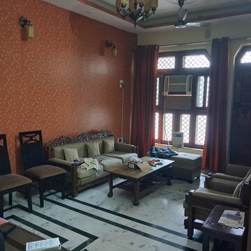 Gym in 2.5 BHK Villa at Sector 22 – for Rent