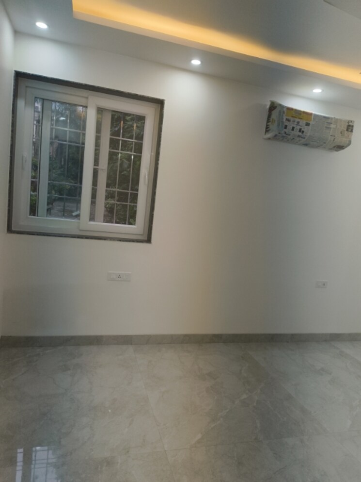 Room, vasant kunj 4 Bedroom 2500 Sq.Ft. Apartment In Vasant Kunj Delhi 9109069