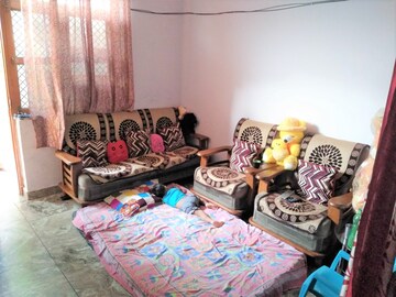 Bedroom in 1 BHK Builder Floor at Sector 39 – for Rent