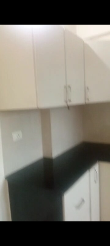 Furnished Amenities in 2 BHK Apartment at Hiranandani Meadows, Manpada – for Rent