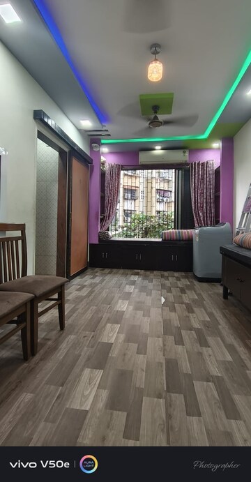 Bedroom in 1 BHK Apartment at Sanpada – for Rent