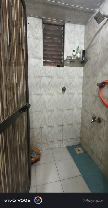 Bathroom in 1 BHK Apartment at Sanpada – for Rent