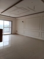 3 BHK + Pooja Room,Servant Room,Study Room,Extra Room 1800 Sq.Ft. Builder Floor in Green Fields Colony