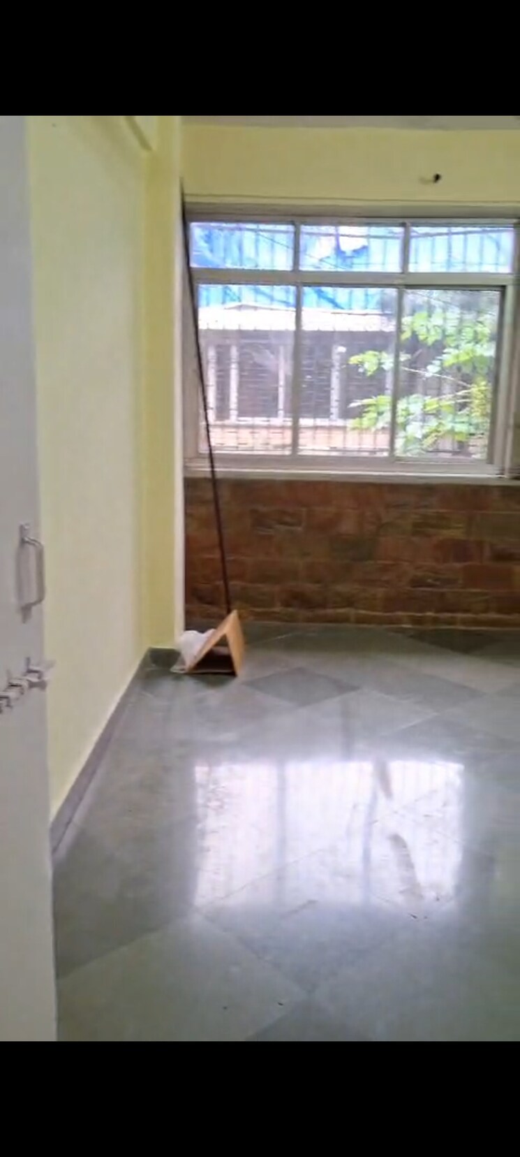 Room, vile parle east 1 Bedroom 500 Sq.Ft. Apartment In Vile Parle East Mumbai 9109008