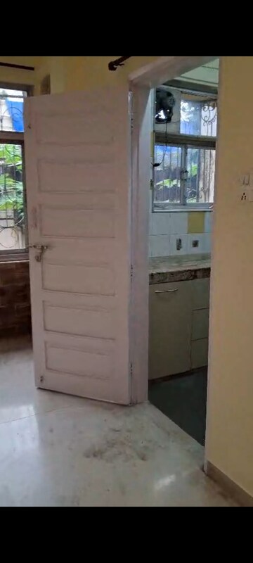  1 BHK Apartment at Vile Parle East – for Rent