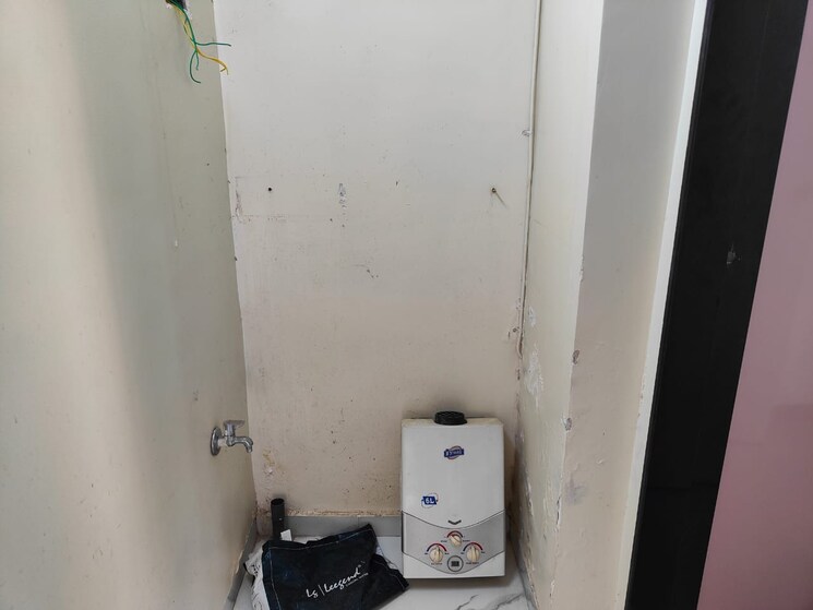 Bathroom, prathamesh-nagari 2 Bedroom 850 Sq.Ft. Apartment In Anand Nagar Pune 9109005