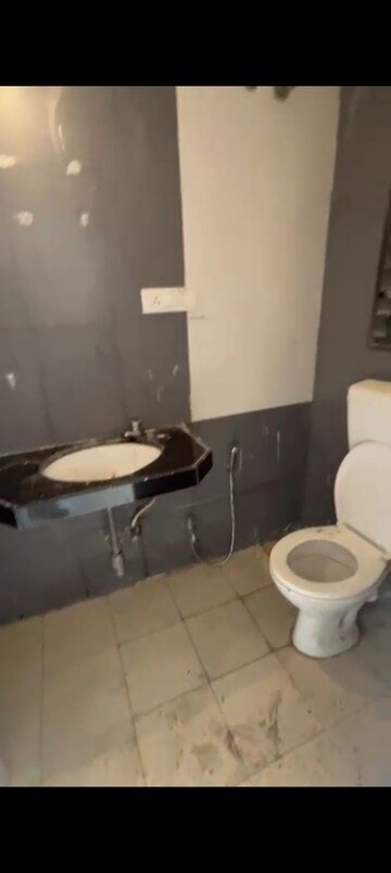 Bathroom in 2 BHK Apartment at Platinum Heights Mumbai, Andheri West – for Rent