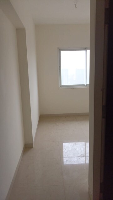 Room in 2 BHK Apartment at Shivalaya CHS Worli, Worli – for Rent