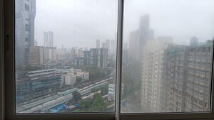 Master Bedroom in 2 BHK Apartment at Shivalaya CHS Worli, Worli – for Rent