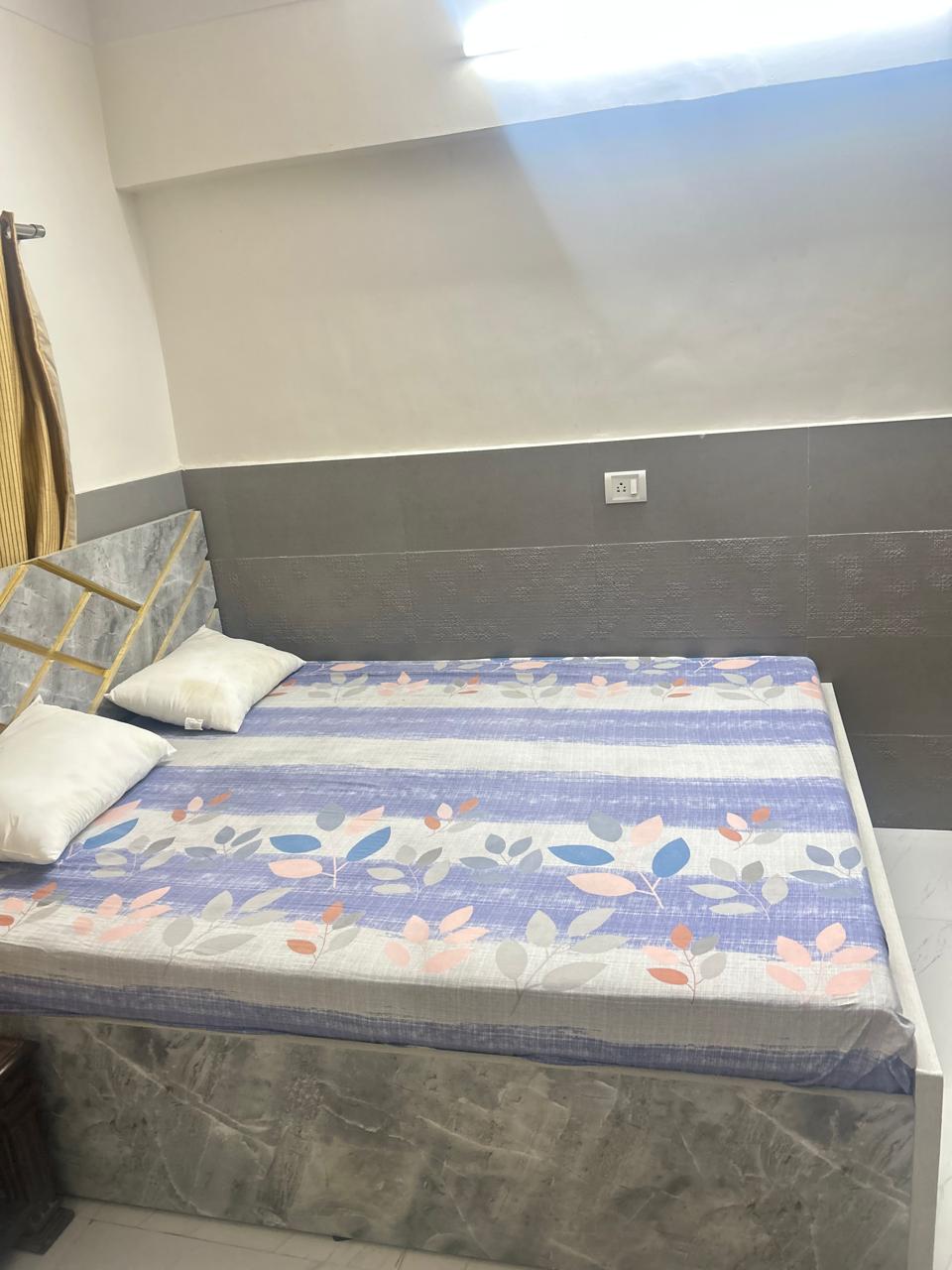 1 BHK 500 Sq.Ft. Apartment in Montana CHS