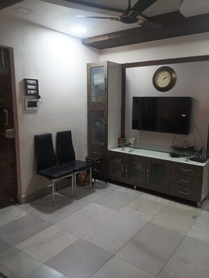 2 BHK Apartment For Sale in Shree Laxmi Basera Apartments, Mazgaon