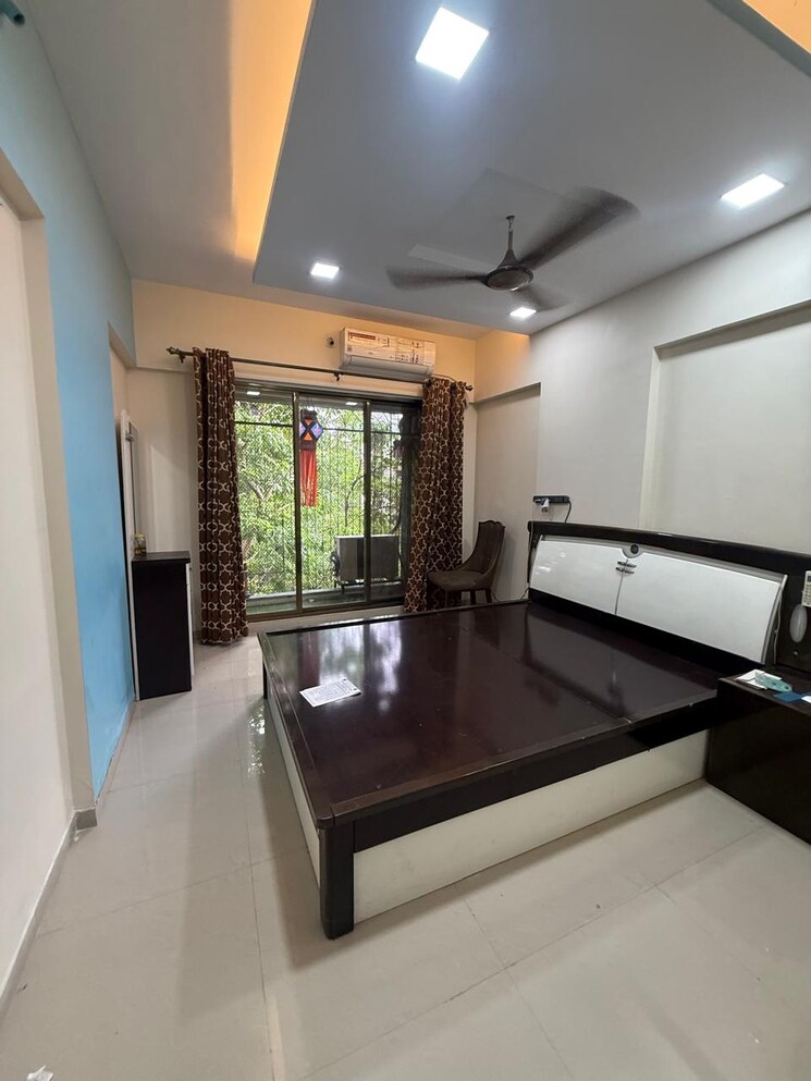 Bedroom, golden-chariot-chs 1 Bedroom 620 Sq.Ft. Apartment In Lokhandwala Complex Mumbai 9109068