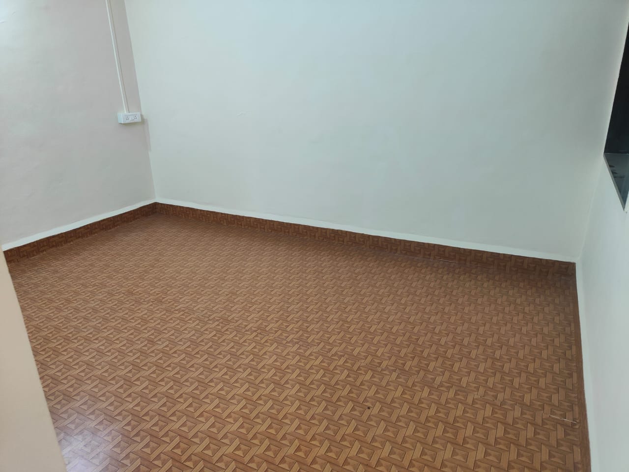 2 BHK + Servant Room Apartment For Rent in Rajyog Township