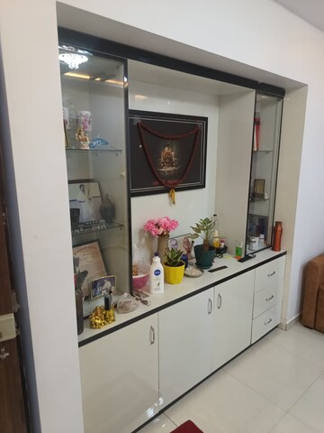 Furnished Amenities in 1 BHK Apartment at Raunak Heights, Ghodbunder Road – for Sale