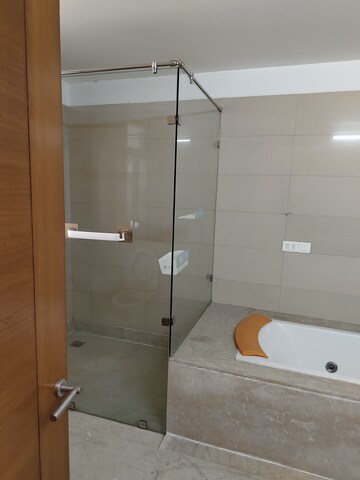 Furnished Amenities in 4 BHK Apartment at Abw La Lagune, Sector 54 – for Rent