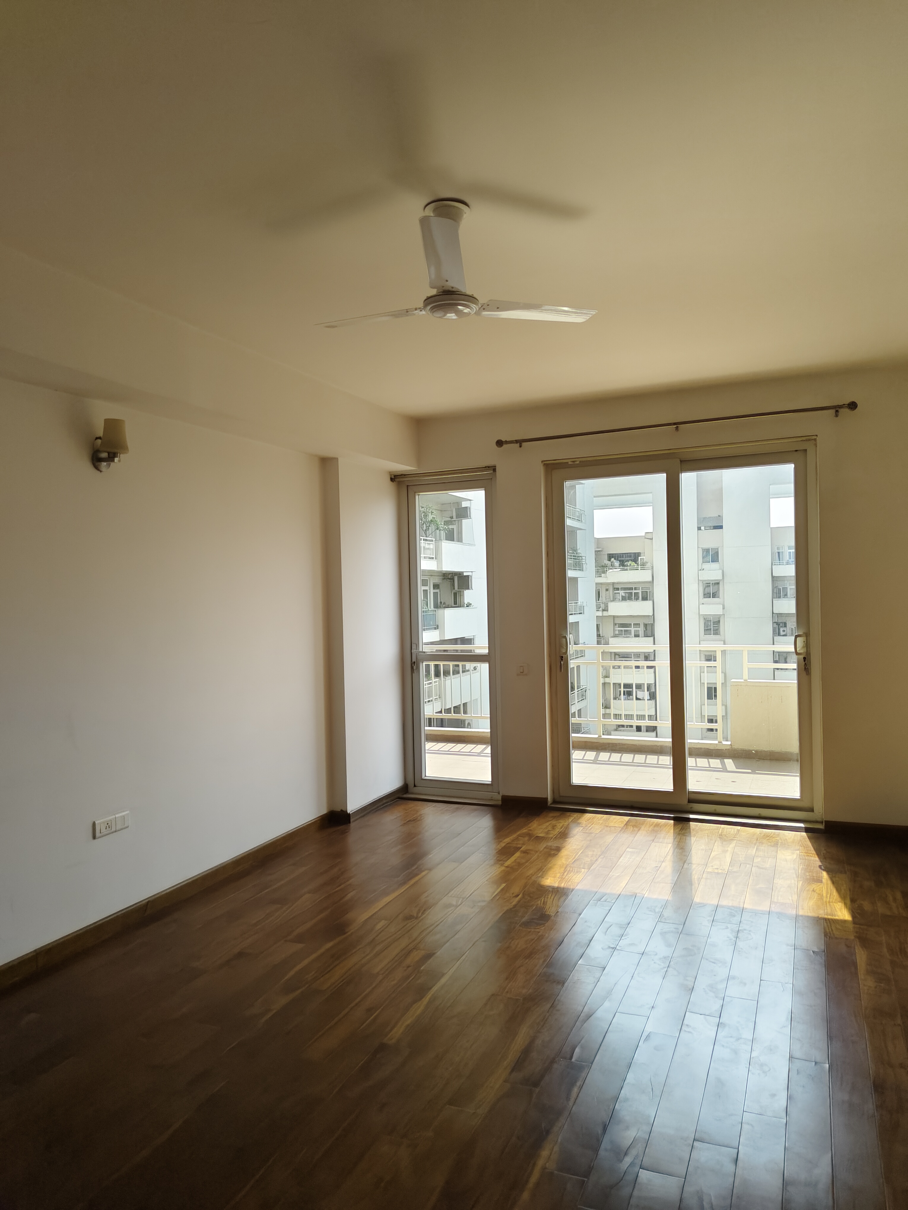 4 BHK + Servant Room Apartment For Rent in Abw La Lagune