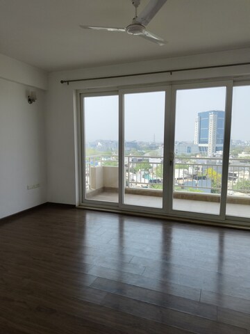 Room in 4 BHK Apartment at Abw La Lagune, Sector 54 – for Rent