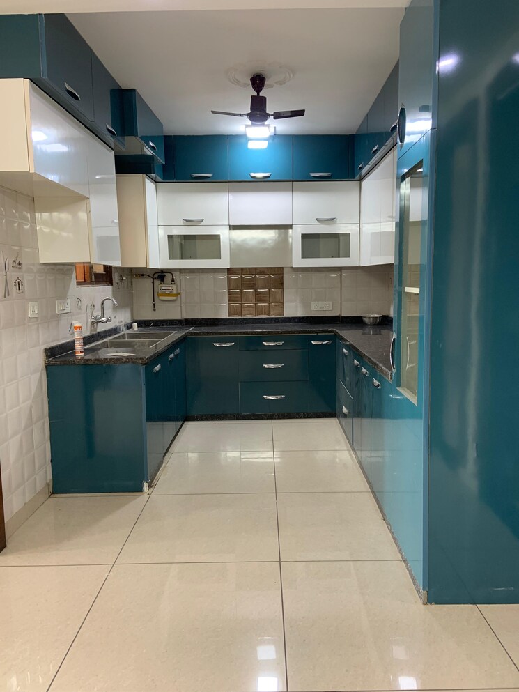 Kitchen, sector 23 dwarka 4 Bedroom 2100 Sq.Ft. Builder Floor In Sector 23 Dwarka Delhi 9109174